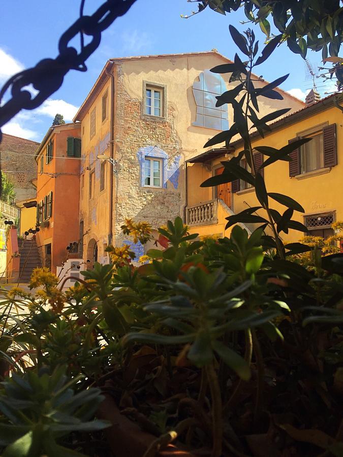 Il Maramaldo Bed&Breakfast-Restaurant Lajatico Exterior foto